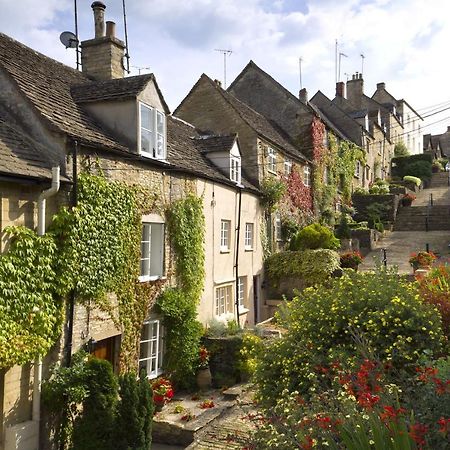 Well Cottage: A Cotswold Cottage At The Heart Of The Village Of Crudwell Exterior foto